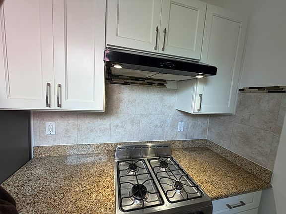 3rd image of 6401 Fairmont Ave #5