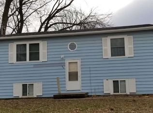 908 2nd Ave NW, Waukon, IA 52172