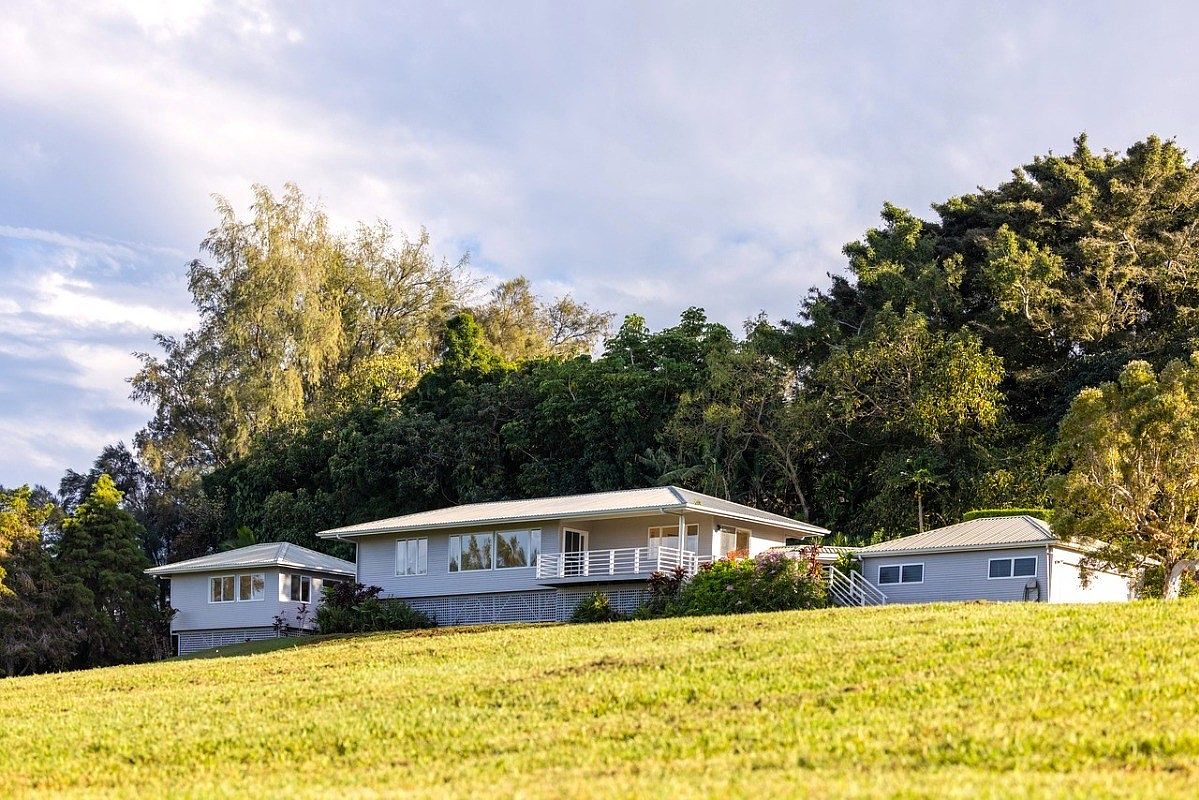 55-3544-kaauhuhu-rd-hawi-hi-96719-zillow