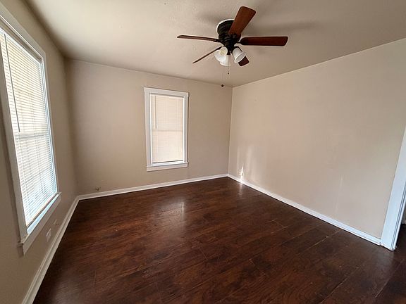 2nd image of 512 Naylor St