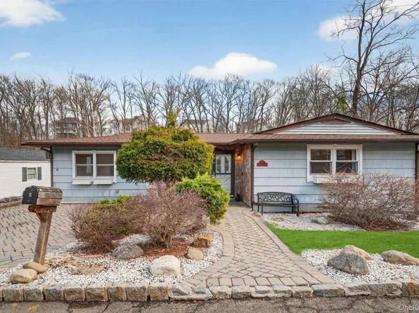 5 Bedford Lane, Thiells, NY 10984