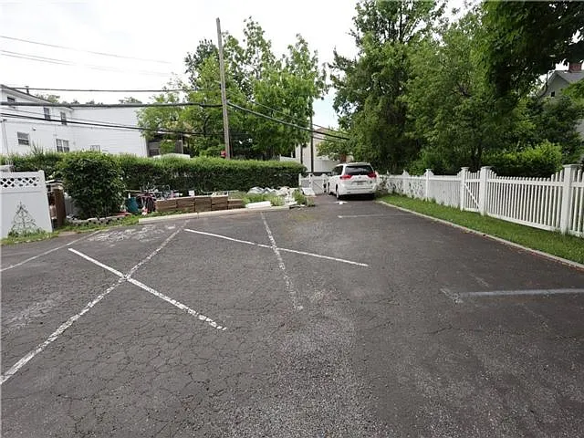 225 3rd St — Photo 3