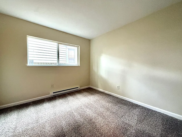 1626-1646 SE Ash St. Portland, OR 97214 — Photo 11