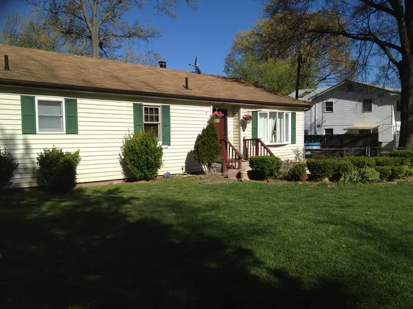7608 Poplar St, Manassas, VA 20111