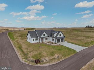 15 Walnut Rdg, Grantsville, MD 21536