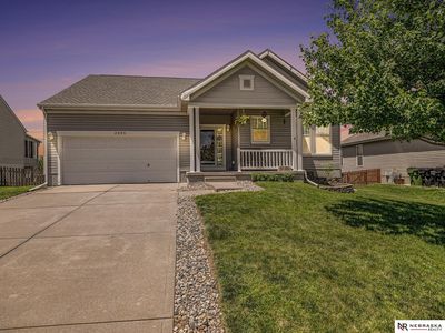 2404 Lakewood Dr, Papillion, NE, 68046