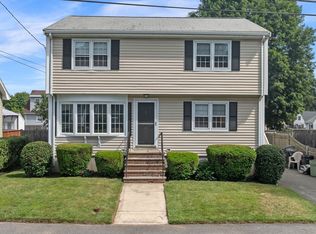 25 Colonial Rd, Peabody, MA 01960