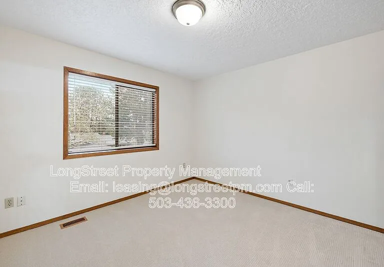 13777 SE 115th Ave — Photo 22