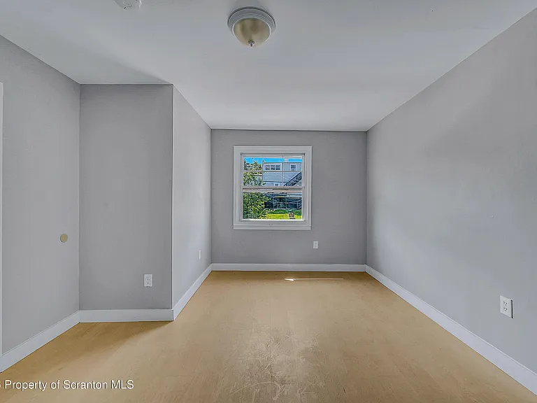 958 Ridge Ave #2 — Photo 19