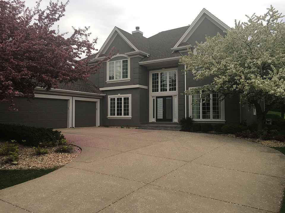 2nd image of 2353 Legacy Dr