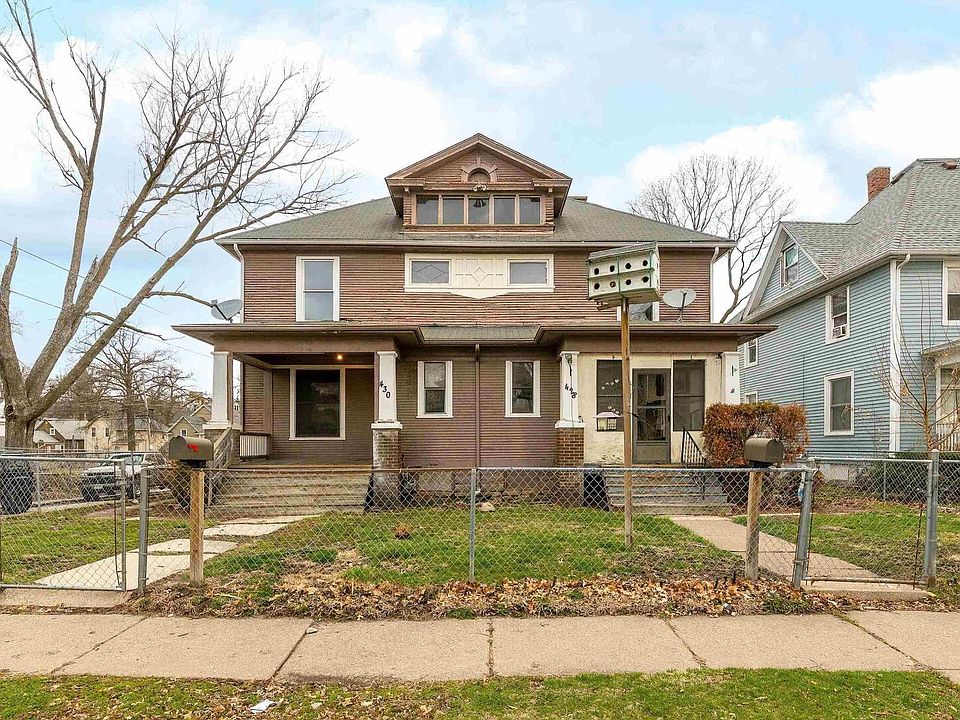1st image of 428-430 W 17th St