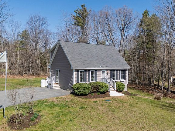 2nd image of 347 Brackett Hill Road