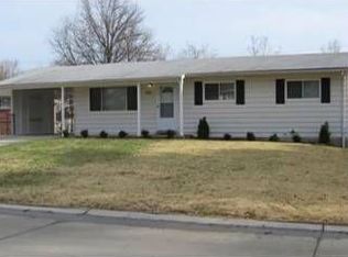 11814 Flushing Dr, Maryland Heights, MO 63043