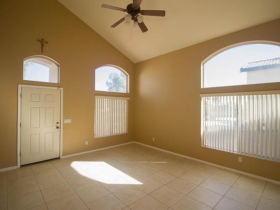3rd image of 8529 W Las Palmaritas Dr