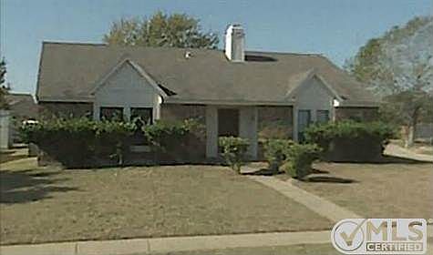 1st image of 412 S Cannady Dr
