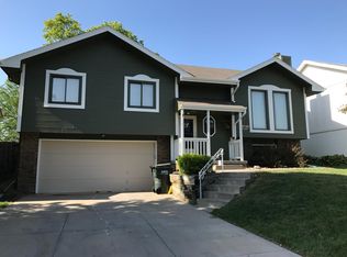 8410 Girard St, Omaha, NE 68122
