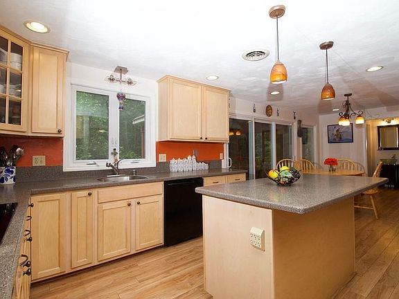 2nd image of 102 Penni Ln