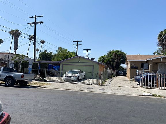 2nd image of 442 E 84th Pl
