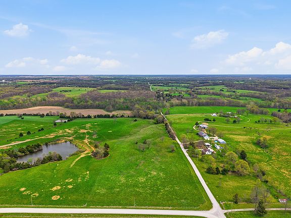 4th image of S Purdy Ln