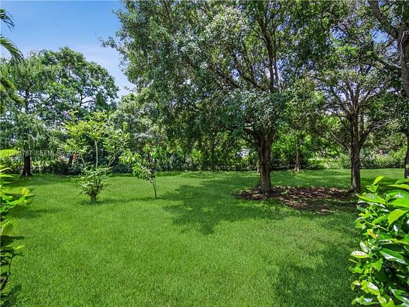 3rd image of 12620 Countryside Ter