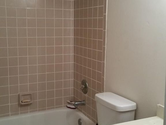 2nd image of 2331 Centennial Blvd #1025