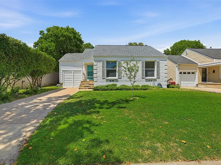 4308 Donnelly Ave — Photo 2