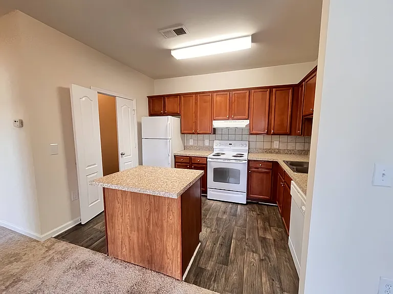 Wesley Kensington Apartments at Stonecrest — Photo 65