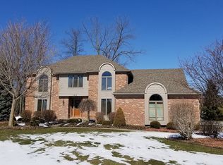 1414 Kings Pointe Rd, Grand Blanc, MI 48439