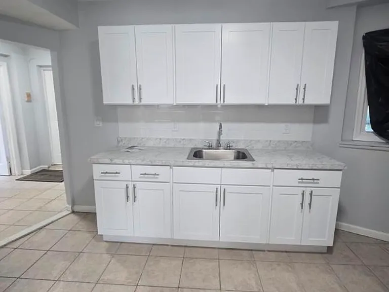 6 Rutgers Ave #B2 — Photo 3