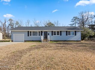 1016 Daniel Dr, Jacksonville, NC 28540