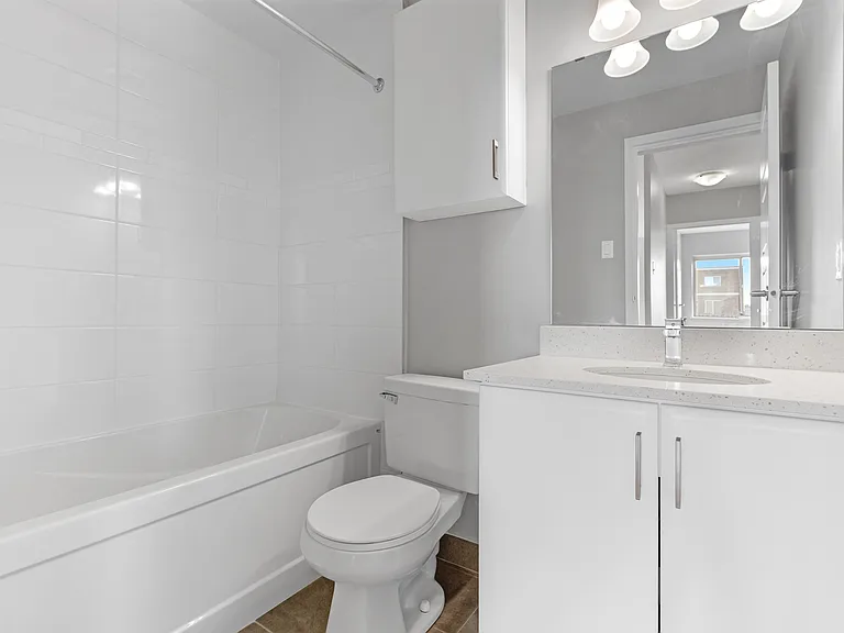 810 Canterbury Ave — Photo 52