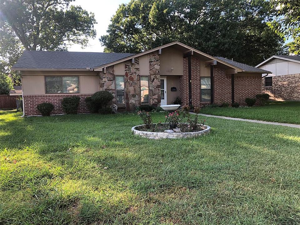 1st image of 1217 Larchfield Dr