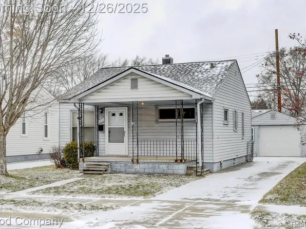 1213 E Rowland Ave, Madison Heights, MI 48071