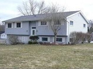 4249 Lancashire Dr, Jackson, MI 49203