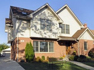 914 N Patton Ave, Arlington Heights, IL 60004