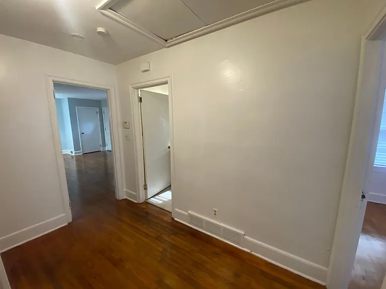 313 Myles Ave — Photo 20
