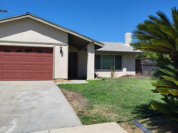 2nd image of 2882 Los Feliz Dr