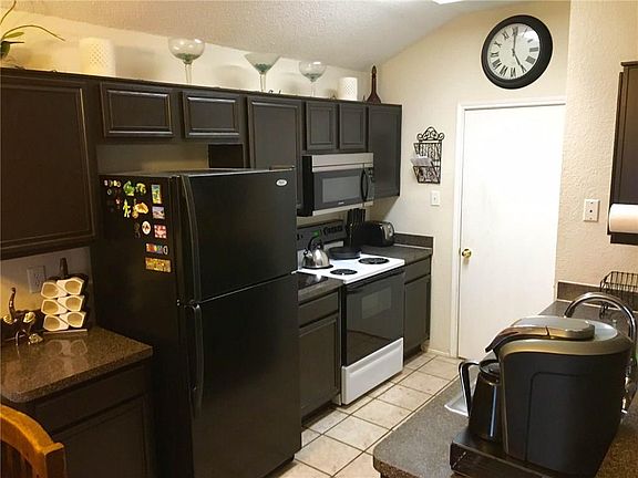 5th image of 2429 Nogales Dr