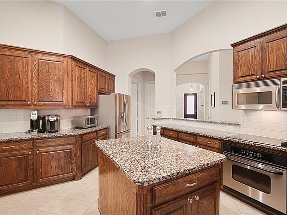 4th image of 1428 Flowers Dr