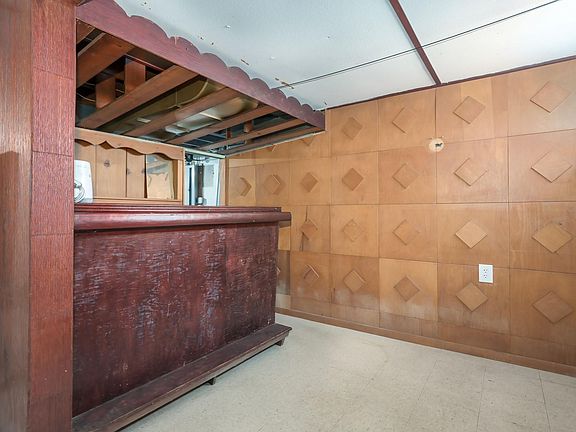 4th image of 2638 Howard St NE