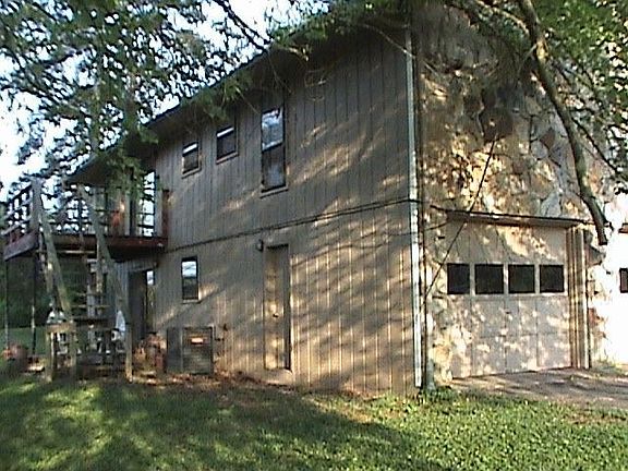 3rd image of 517 Idlewood Ln