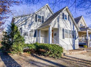 216 Delavan St, Lincoln, IL 62656