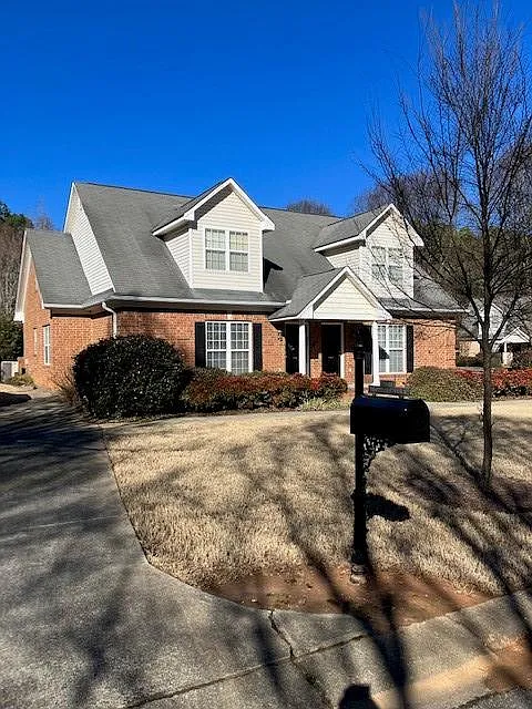1041 Trotters Walk