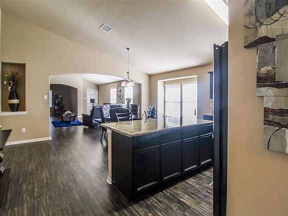 4th image of 15010 Sunset Willow Dr