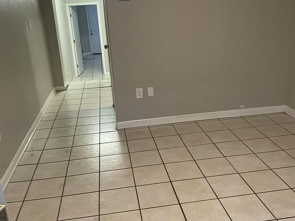 4th image of 2215 Buffalo Trl #12