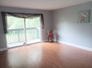 16W611 Mockingbird Ln, Willowbrook, IL 60527