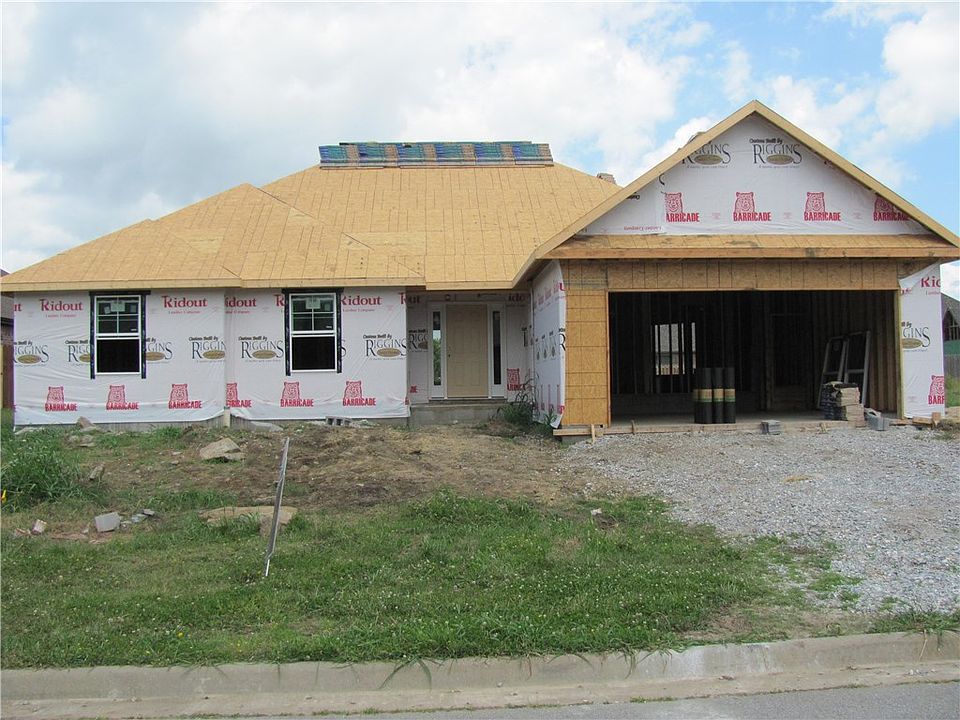 1st image of 4212 Black Canyon St