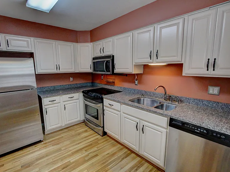 4 Fendall Ave — Photo 8
