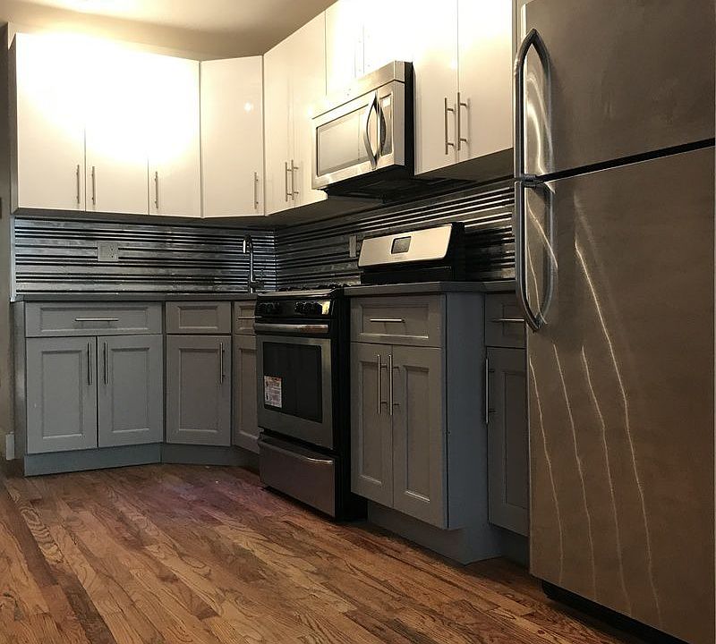 2nd image of 43 Irving Pl APT 2