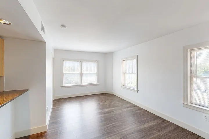 Clyde Manor — Photo 110